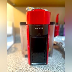 NESPRESSO VERTUO CAFE EXPRESSO MACHINE❤️